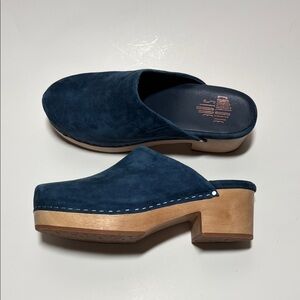 Charlotte Stone Martino Navy Suede Wooden Clogs Shoes Like New